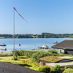 Star - 100m From The Sea By Interhome Holiday home *